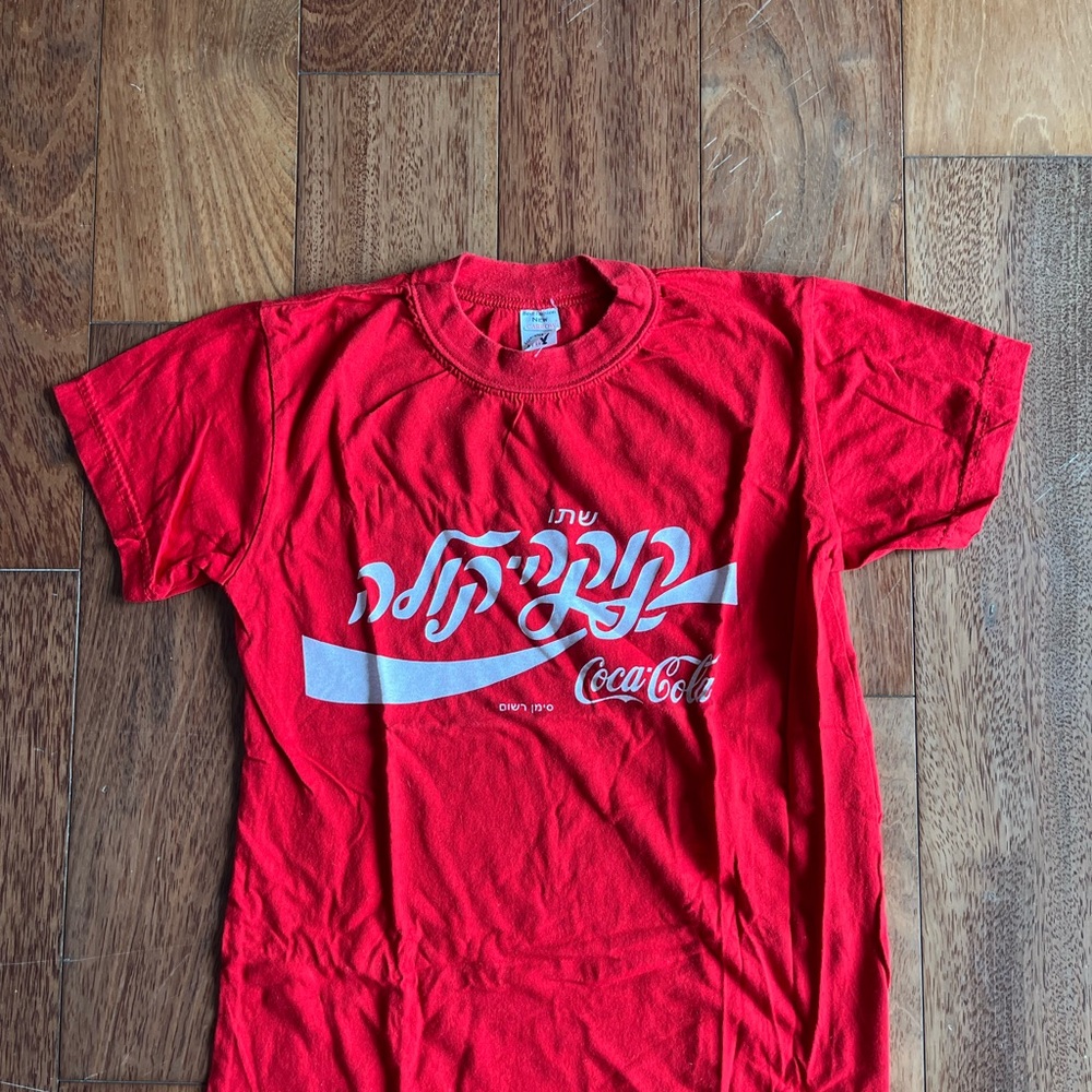 Coca Cola Red Short Sleeve Tee Retro Graphic